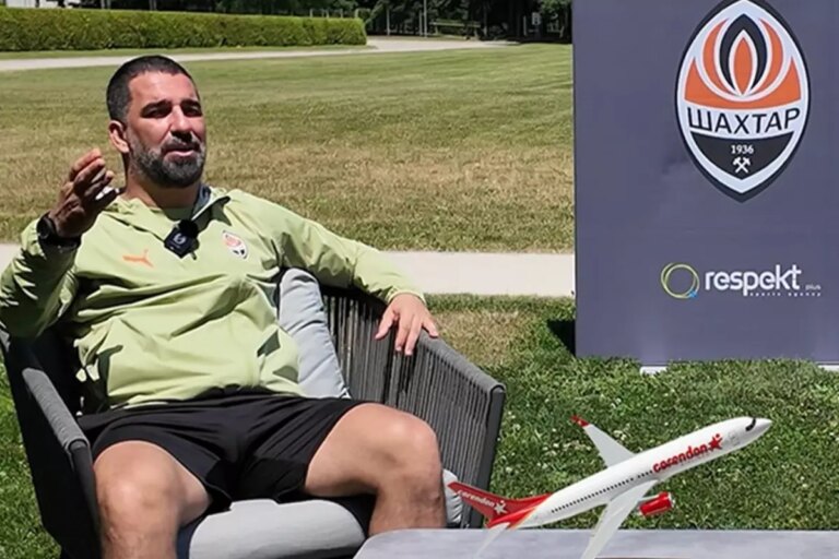 arda-turan-sampiyonlar-ligini-la-ligayi-ve-uefa-kupasini-kazanmak-istiyorum-miRkIiZX.jpg