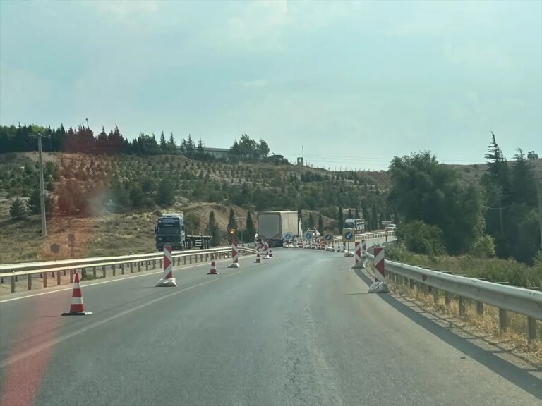 eskisehir-kutahya-yolu-bakimda-2WRx8Pdp.jpg