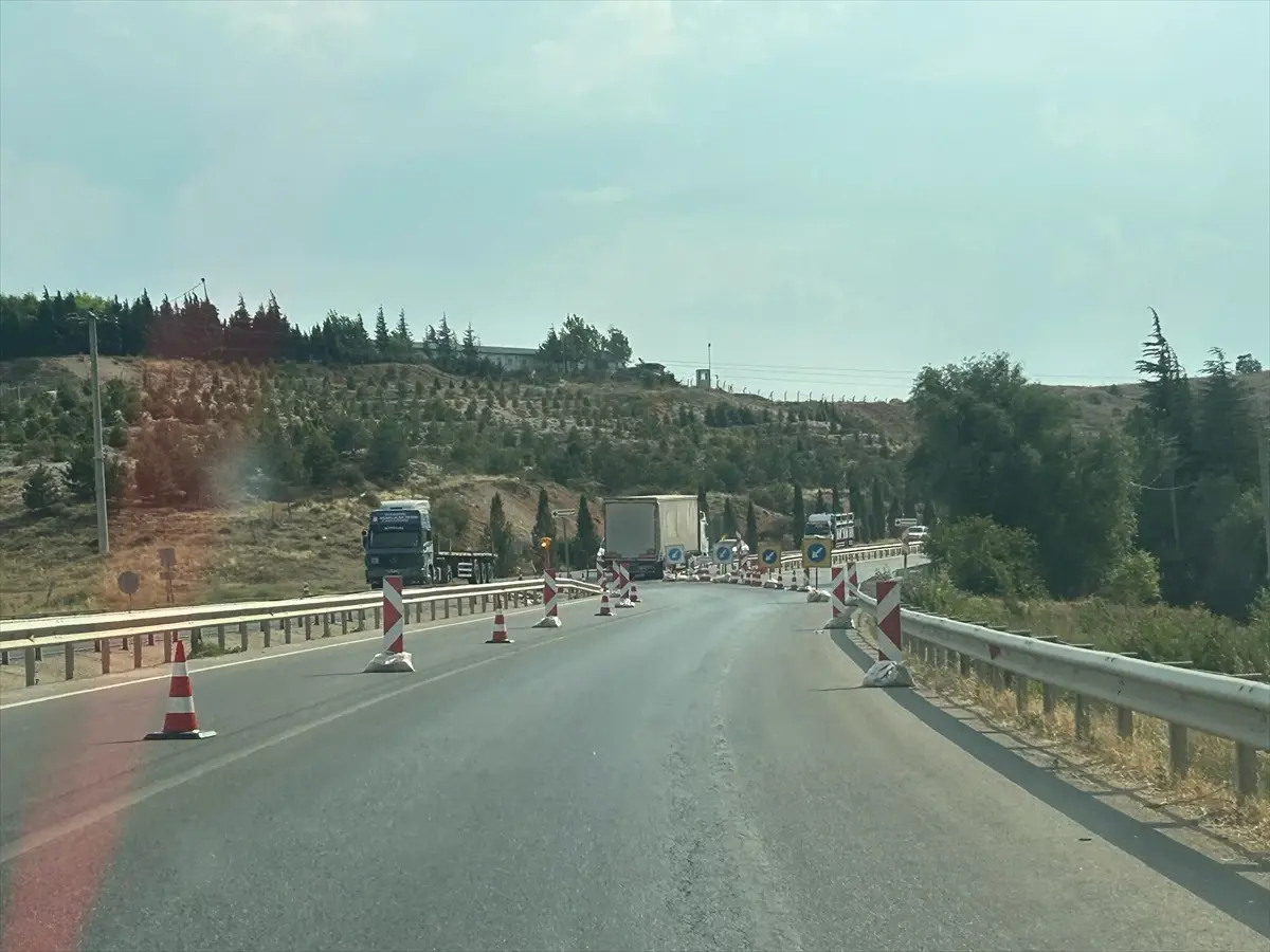eskisehir-kutahya-yolu-bakimda-2WRx8Pdp.jpg