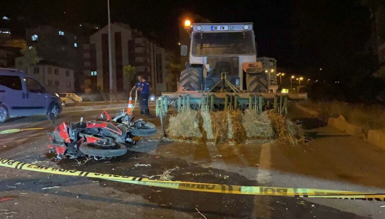 traktore-carpan-motosikletin-surucusu-oldu-eDzFNZnu.jpg