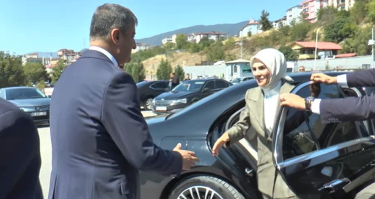 aile bakanligina 400 milyonluk arac filosu LdJ5IZ2Y