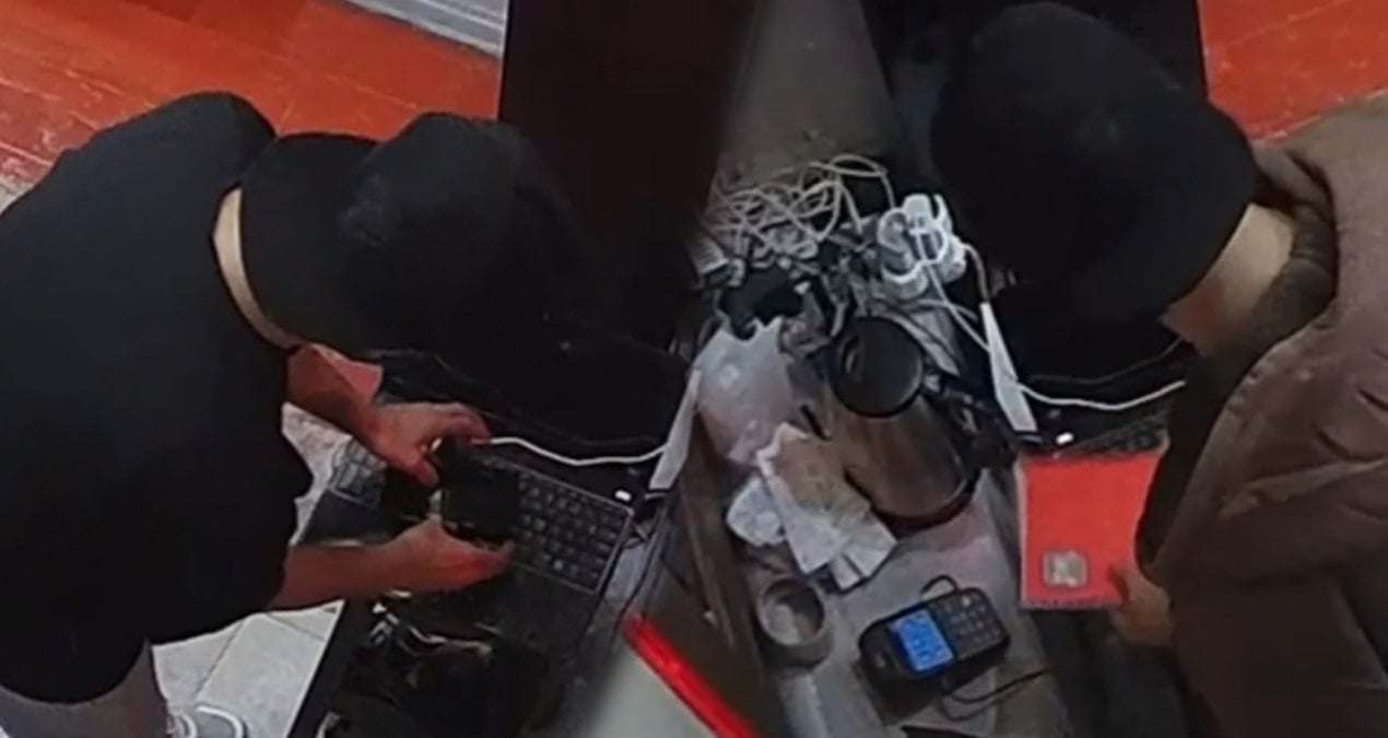 taksimde 1 ay once ise basladigi dukkani soydu i35dPUfh