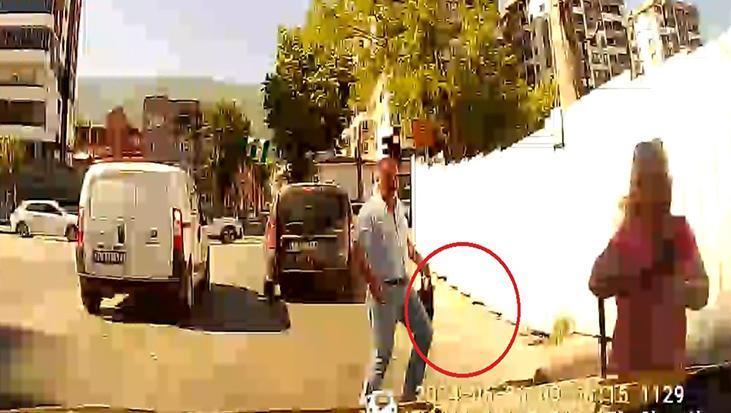 esi ile taksiciyi yaralayan sanigin avukati oldurmek istese aracin arkasindan da ates acardi ztAS2i5i.jpg