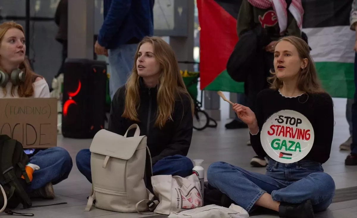 hollandada filistine destek gosterileri 9udRTdPc